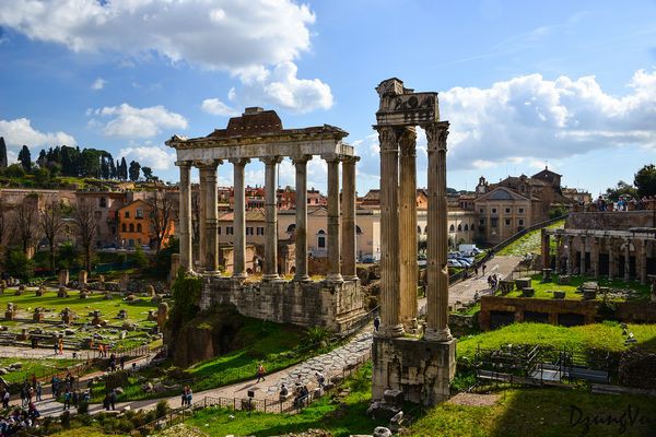 Ngắm hình bóng thời gian giữa không gian lãng mạn Roma