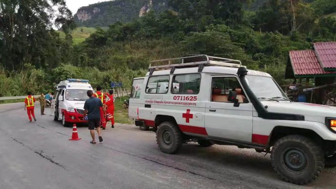 Xe chở khách du lịch Trung Quốc gặp tai nạn tại Lào, 44 người thương vong