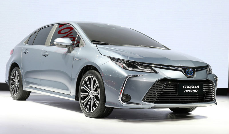 Đánh giá xe Toyota Corolla Altis 2020 Nâng cấp nhẹ giảm giá bán