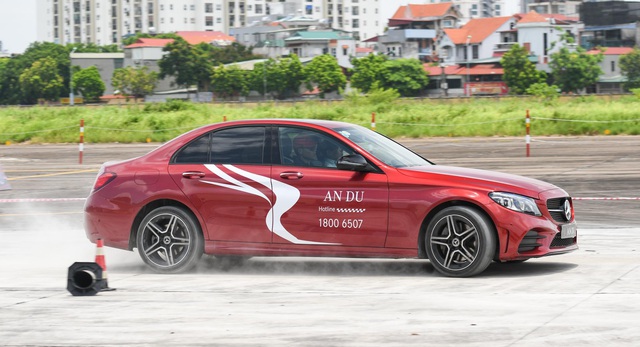 Khóa học lái xe Mercedes-Benz nâng cao lần đầu tiên được An Du tổ chức tại  Hà Nội