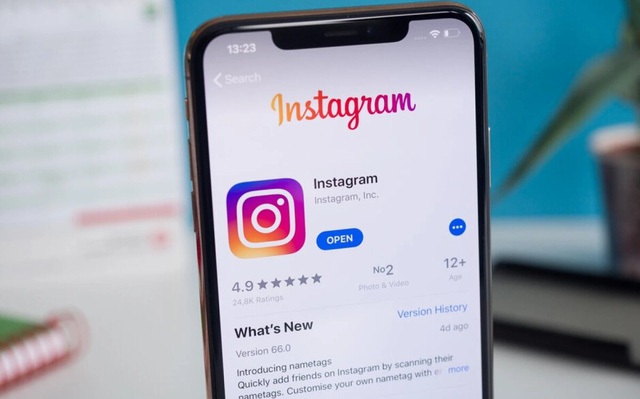 Instagram: Khám phá thế giới của những hình ảnh tuyệt đẹp trên Instagram! Từ những bức ảnh thời trang đến cảnh quan thiên nhiên đầy màu sắc và độc đáo, Instagram sẽ đưa bạn đến những con đường mới nhất trong thế giới nhiếp ảnh.