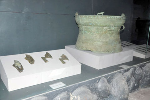 Các địa điểm khảo cổ học thời đại Kim khí