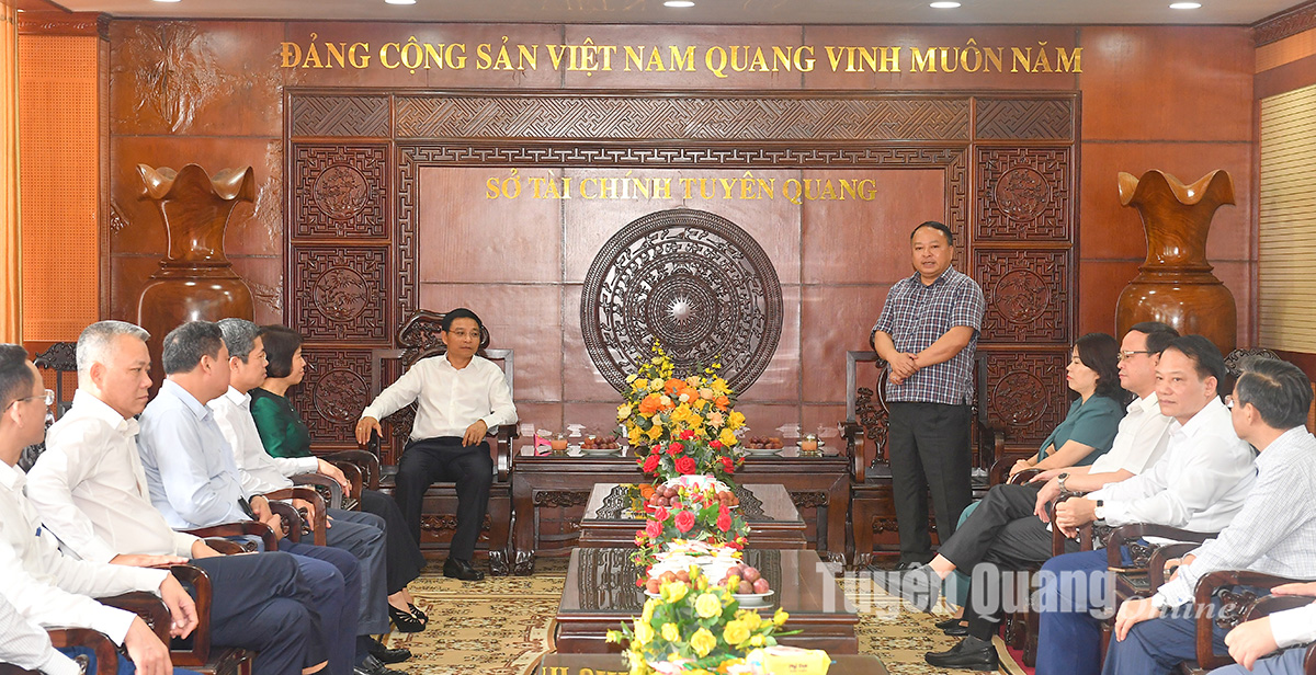 Bộ trưởng Bộ Tài chính Nguyễn Văn Thắng thăm và làm việc tại Tuyên Quang
